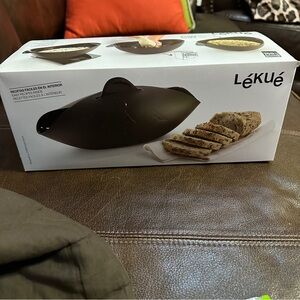 Lekue Bread Maker w/ Recipes Booklet BROWN 100% Platinum Silicone NEW